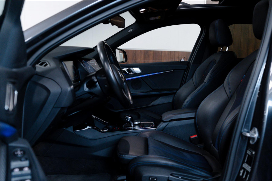 BMW 1-serie 118i High Executive M-Sport Pano|Sfeer|Dealer onderhouden
