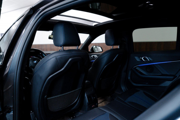 BMW 1-serie 118i High Executive M-Sport Pano|Sfeer|Dealer onderhouden