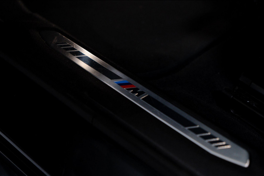 BMW 1-serie 118i High Executive M-Sport Pano|Sfeer|Dealer onderhouden