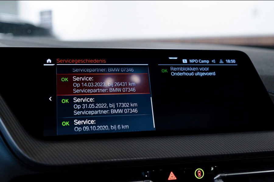 BMW 1-serie 118i High Executive M-Sport Pano|Sfeer|Dealer onderhouden