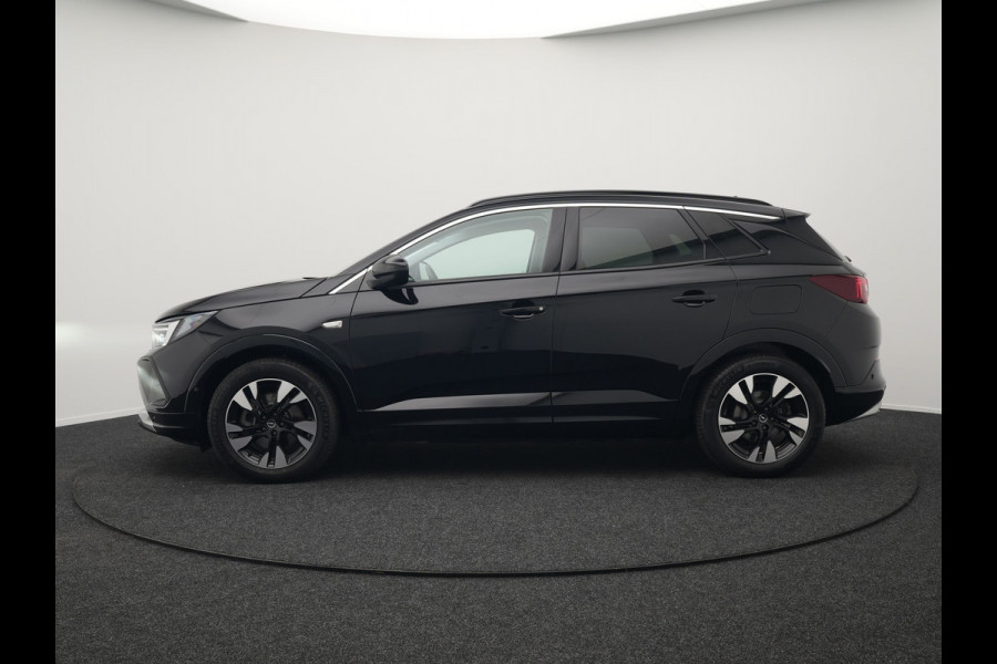 Opel Grandland Turbo 4x4 Ultimate Plug In Hybrid 300pk PHEV | Trekhaak Afneembaar | Adaptive Cruise | 360 Camera | Lederen Sportstoelen Memory & Ventilatie | Apple Carplay | Navigatie | Verwarmd Stuur & Stoel | Virtual | DAB |