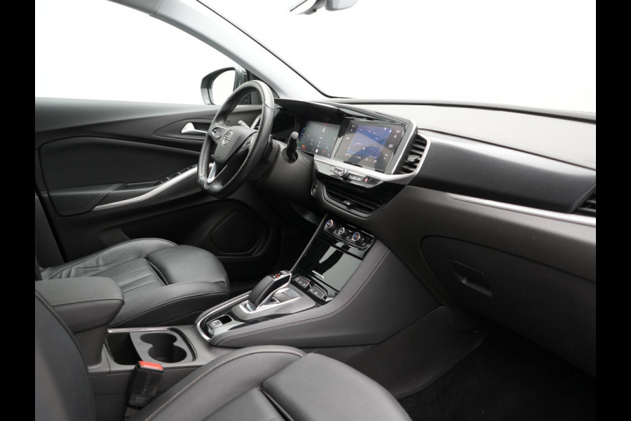 Opel Grandland Turbo 4x4 Ultimate Plug In Hybrid 300pk PHEV | Trekhaak Afneembaar | Adaptive Cruise | 360 Camera | Lederen Sportstoelen Memory & Ventilatie | Apple Carplay | Navigatie | Verwarmd Stuur & Stoel | Virtual | DAB |