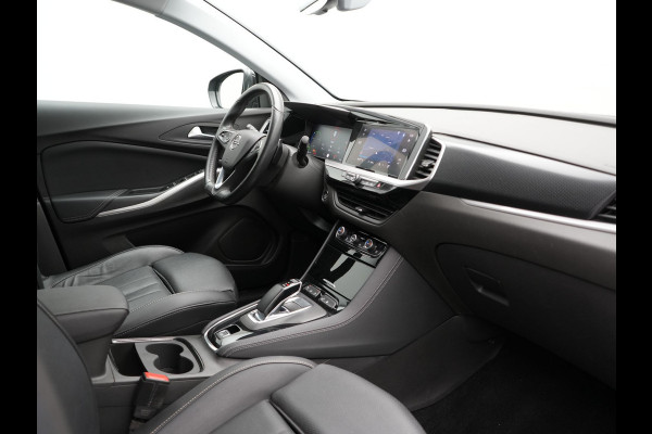 Opel Grandland Turbo 4x4 Ultimate Plug In Hybrid 300pk PHEV | Trekhaak Afneembaar | Adaptive Cruise | 360 Camera | Lederen Sportstoelen Memory & Ventilatie | Apple Carplay | Navigatie | Verwarmd Stuur & Stoel | Virtual | DAB |