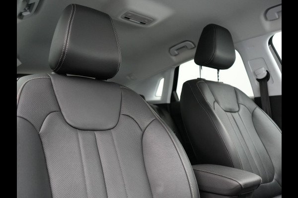 Opel Grandland Turbo 4x4 Ultimate Plug In Hybrid 300pk PHEV | Trekhaak Afneembaar | Adaptive Cruise | 360 Camera | Lederen Sportstoelen Memory & Ventilatie | Apple Carplay | Navigatie | Verwarmd Stuur & Stoel | Virtual | DAB |