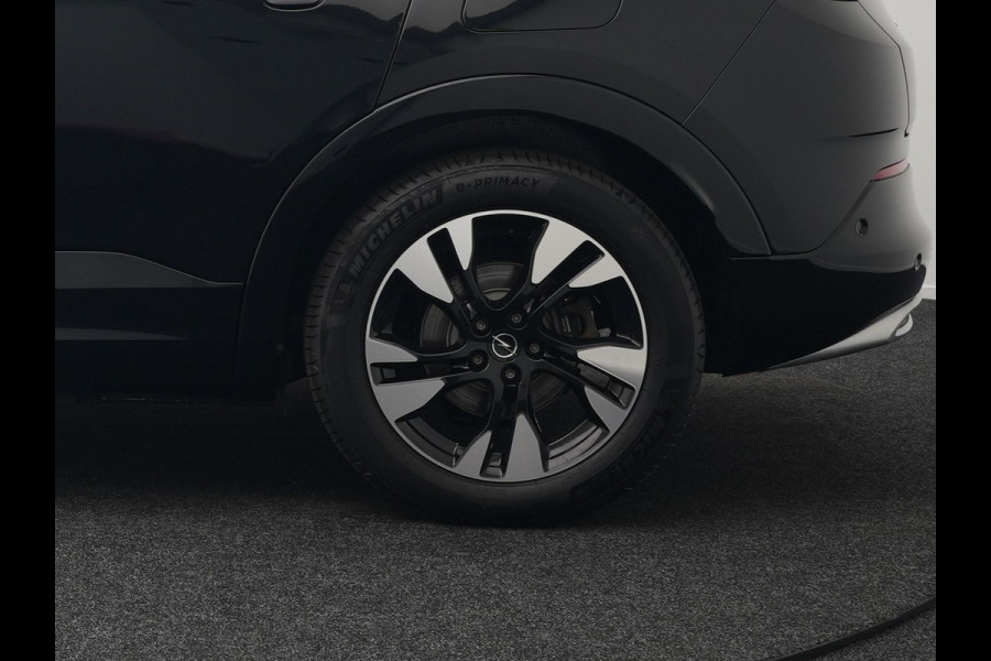 Opel Grandland Turbo 4x4 Ultimate Plug In Hybrid 300pk PHEV | Trekhaak Afneembaar | Adaptive Cruise | 360 Camera | Lederen Sportstoelen Memory & Ventilatie | Apple Carplay | Navigatie | Verwarmd Stuur & Stoel | Virtual | DAB |