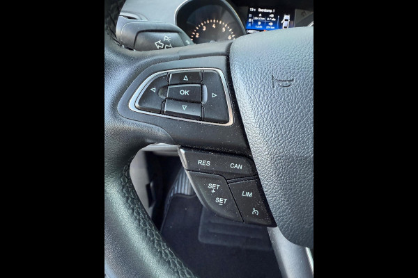Ford Kuga 1.5 Titanium - Automaat