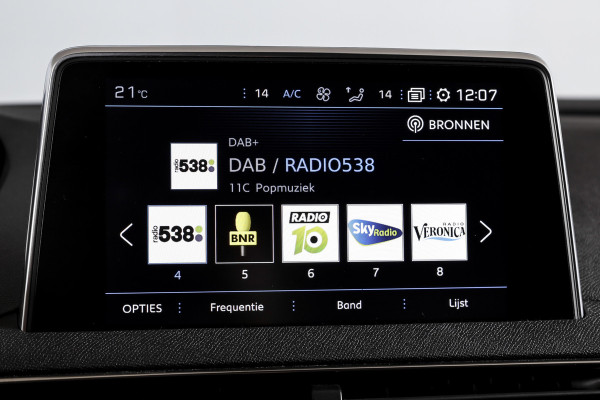 Peugeot 3008 1.2 PureTech Crossway 130 PK - Automaat | S/K-Panodak | Dig. Cockpit | Adapt. Cruise | PDC | Camera | NAV + App. Connect | ECC | Elek. Klep | DAB | LM 18" |