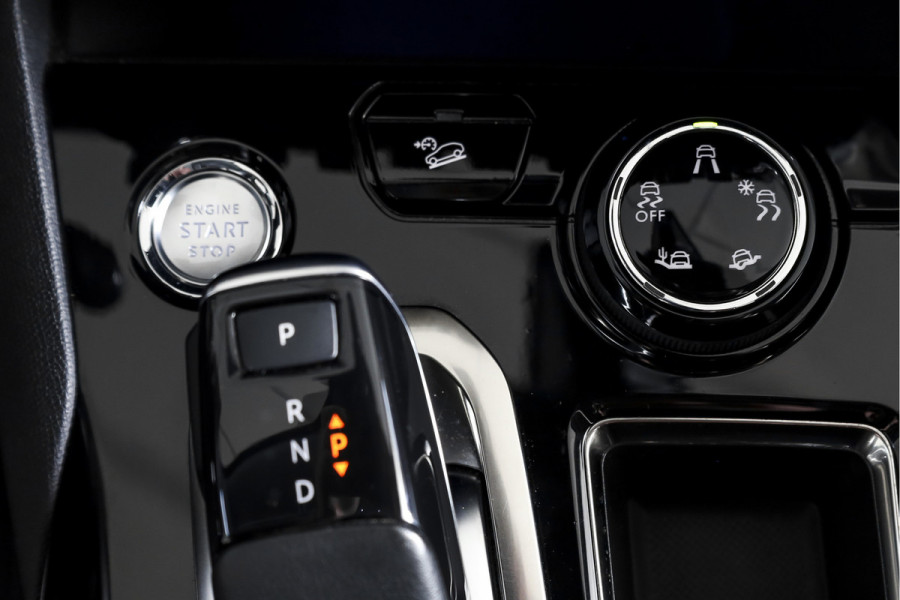 Peugeot 3008 1.2 PureTech Crossway 130 PK - Automaat | S/K-Panodak | Dig. Cockpit | Adapt. Cruise | PDC | Camera | NAV + App. Connect | ECC | Elek. Klep | DAB | LM 18" |