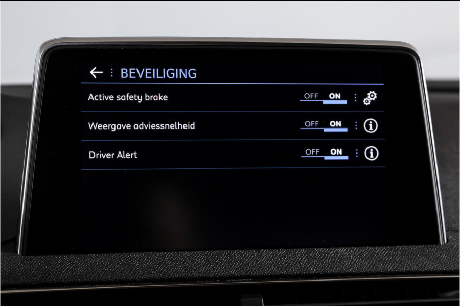 Peugeot 3008 1.2 PureTech Crossway 130 PK - Automaat | S/K-Panodak | Dig. Cockpit | Adapt. Cruise | PDC | Camera | NAV + App. Connect | ECC | Elek. Klep | DAB | LM 18" |
