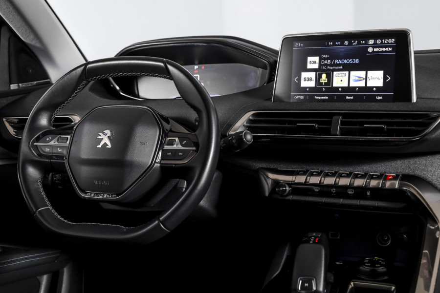 Peugeot 3008 1.2 PureTech Crossway 130 PK - Automaat | S/K-Panodak | Dig. Cockpit | Adapt. Cruise | PDC | Camera | NAV + App. Connect | ECC | Elek. Klep | DAB | LM 18" |