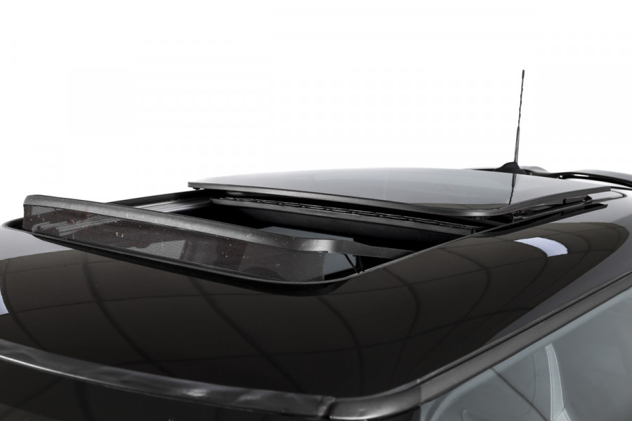 MINI Mini 2.0 Cooper S John Cooper Works 180 PK | S/K Panodak | Dig.Cockpit | Adapt.Cruise | Stoelverw. | Camera+PDC | NAV+App.Connect | Auto.Airco | LM 17" |