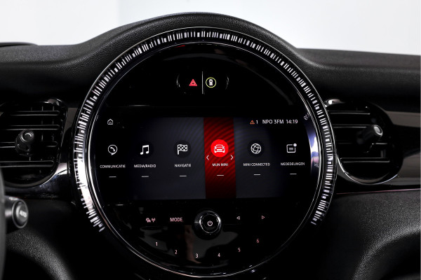 MINI Mini 2.0 Cooper S John Cooper Works 180 PK | S/K Panodak | Dig.Cockpit | Adapt.Cruise | Stoelverw. | Camera+PDC | NAV+App.Connect | Auto.Airco | LM 17" |