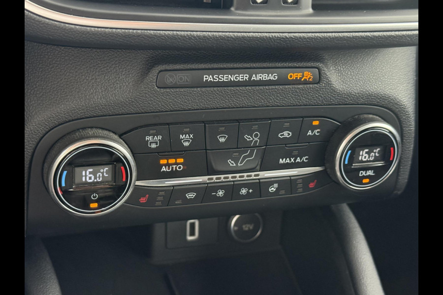 Ford FOCUS Wagon 1.0 EcoBoost Titanium Business 125pk | Trekhaak | Winterpack | B&O | Cruise Control | Navigatie |
