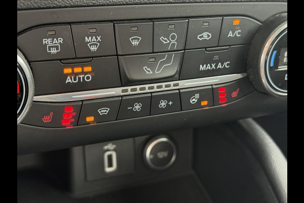 Ford FOCUS Wagon 1.0 EcoBoost Titanium Business 125pk | Trekhaak | Winterpack | B&O | Cruise Control | Navigatie |