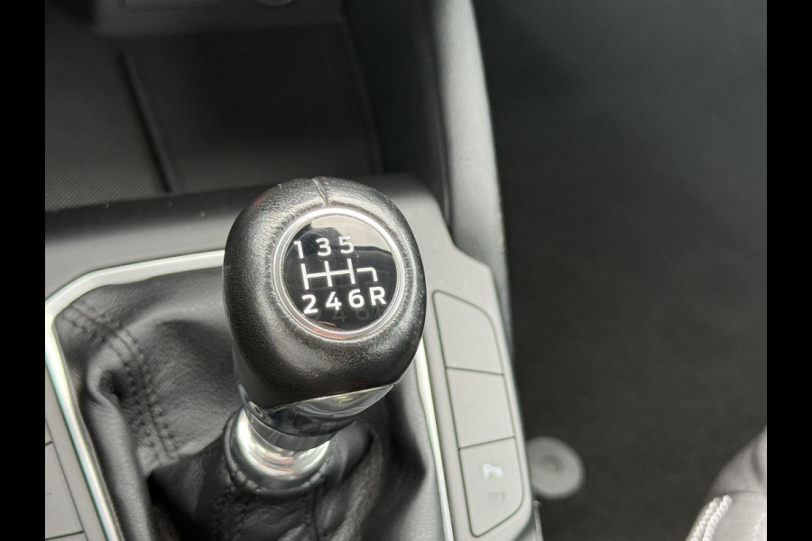 Ford FOCUS Wagon 1.0 EcoBoost Titanium Business 125pk | Trekhaak | Winterpack | B&O | Cruise Control | Navigatie |