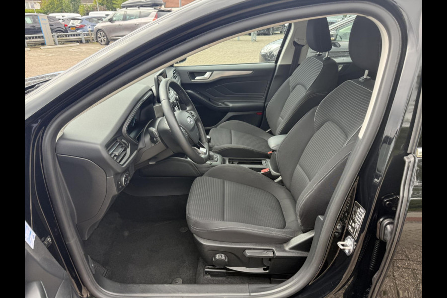 Ford FOCUS Wagon 1.0 EcoBoost Titanium Business 125pk | Trekhaak | Winterpack | B&O | Cruise Control | Navigatie |