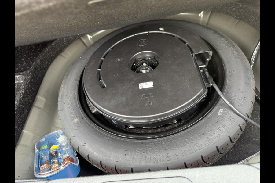Ford FOCUS Wagon 1.0 EcoBoost Titanium Business 125pk | Trekhaak | Winterpack | B&O | Cruise Control | Navigatie |