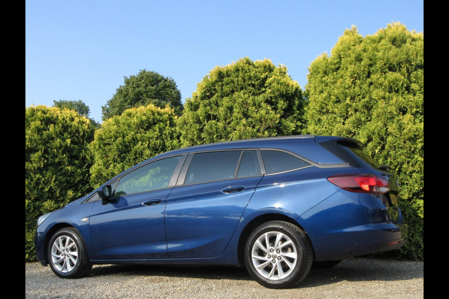 Opel Astra Sports Tourer 1.2 Edition *Navi*AGR stoelen*