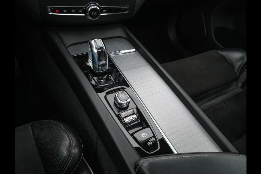 Volvo XC60 2.0 T8 Twin Engine AWD R-Design Aut. *PANO | LEATHER-MICROFIBRE | FULL-LED | BLIS | SPORTSEATS | DIGI-COCKPIT | CAMERA | NAVI-FULLMAP | LANE-ASSIST | TOWBAR | PRIVACY-GLASS | 20''ALU*