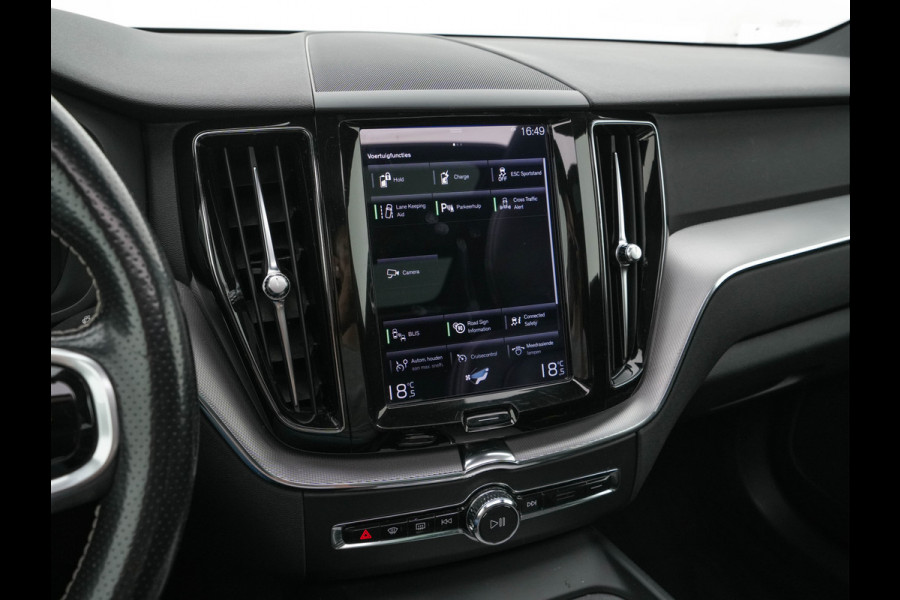 Volvo XC60 2.0 T8 Twin Engine AWD R-Design Aut. *PANO | LEATHER-MICROFIBRE | FULL-LED | BLIS | SPORTSEATS | DIGI-COCKPIT | CAMERA | NAVI-FULLMAP | LANE-ASSIST | TOWBAR | PRIVACY-GLASS | 20''ALU*