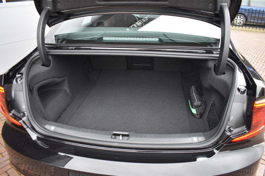 Volvo S90 2.0 B4 197PK Aut. Plus Dark | Navi | Camera | Incl. garantie