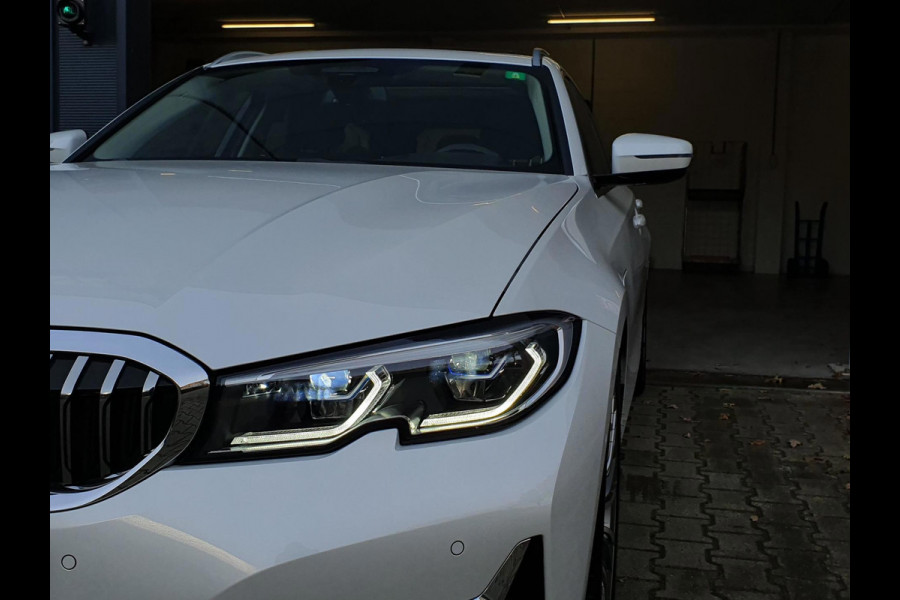 BMW 3 Serie Touring 330e High Executive / PANO / ELEKTR. TREKH. / LASER / KEYLESS / HEAD-UP / ACC / HARM-KARD.!