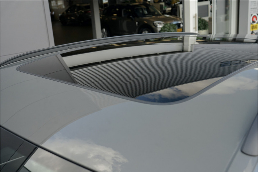 Audi Q8 e-tron 55 Quattro S Edition 115 kWh Pano Leer 360° Camera Trekhaak 22"