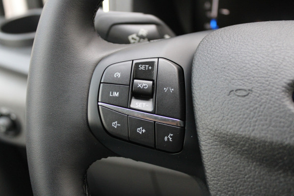 Ford Transit 350 2.0 TDCI L2H2 Trend 130pk Trend - Facelift - Xenon - Carplay - Android - Camera - Airbag Passagier - Rijklaar