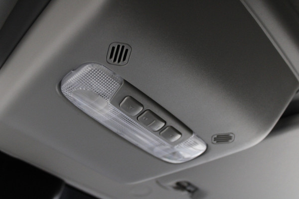 Ford Transit 350 2.0 TDCI L2H2 Trend 130pk Trend - Facelift - Xenon - Carplay - Android - Camera - Airbag Passagier - Rijklaar