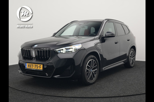 BMW X1 xDrive25e M-Sport Plug in Hybrid 245pk Dealer O.H | PHEV | Adaptive Cruise | Head-up Display | 360 Camera | Harman Kardon | Carplay | Lederen Sportstoelen Verwarmd | Sfeerverlichting |