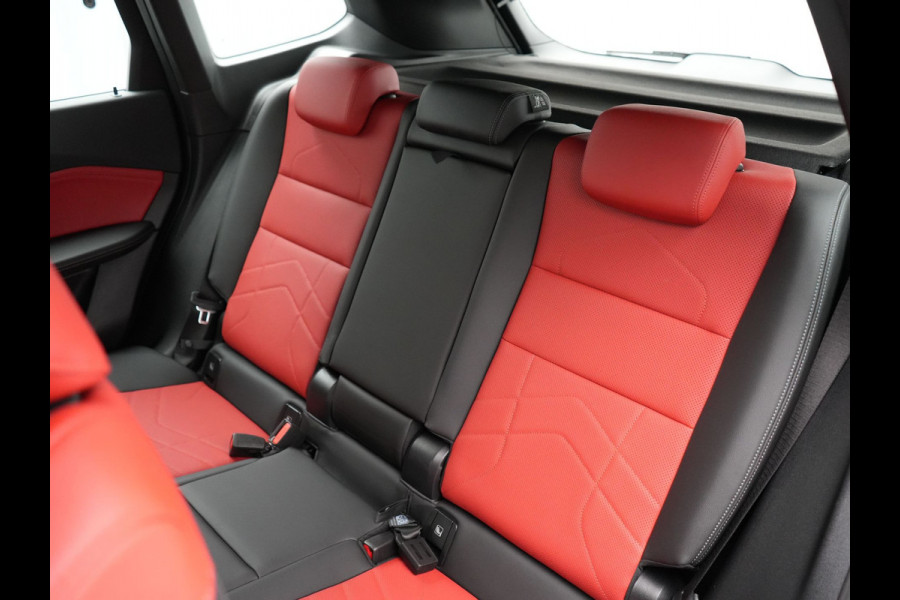 BMW X1 xDrive25e M-Sport Plug in Hybrid 245pk Dealer O.H | PHEV | Adaptive Cruise | Head-up Display | 360 Camera | Harman Kardon | Carplay | Lederen Sportstoelen Verwarmd | Sfeerverlichting |