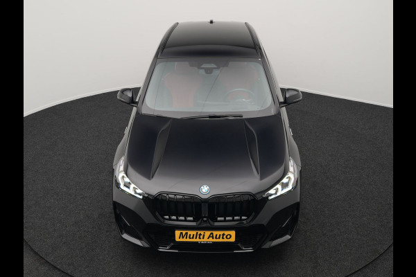 BMW X1 xDrive25e M-Sport Plug in Hybrid 245pk Dealer O.H | PHEV | Adaptive Cruise | Head-up Display | 360 Camera | Harman Kardon | Carplay | Lederen Sportstoelen Verwarmd | Sfeerverlichting |