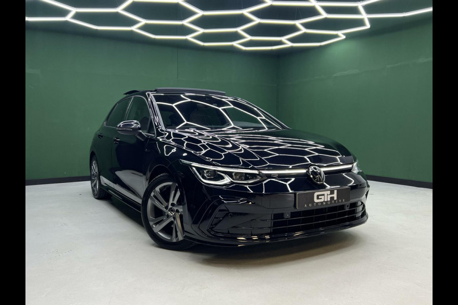 Volkswagen Golf 1.5 eTSI R-Line Camera | IQ | Pano | Sfeer