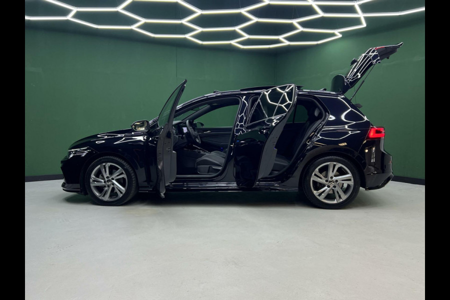 Volkswagen Golf 1.5 eTSI R-Line Camera | IQ | Pano | Sfeer