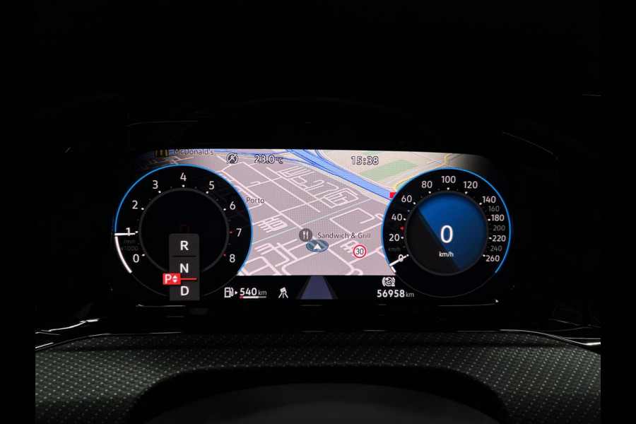 Volkswagen Golf 1.5 eTSI R-Line Camera | IQ | Pano | Sfeer