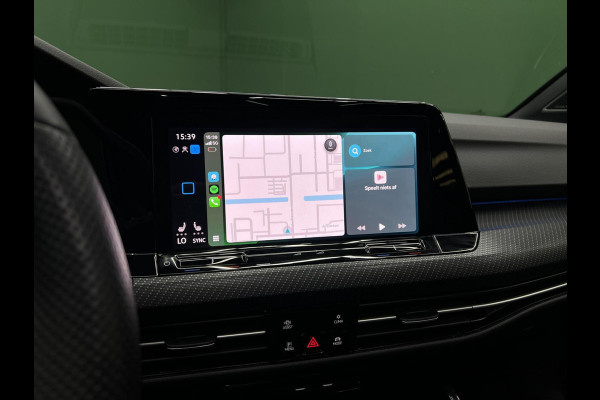 Volkswagen Golf 1.5 eTSI R-Line Camera | IQ | Pano | Sfeer