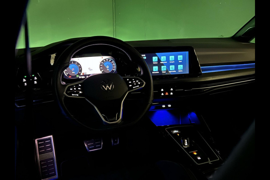 Volkswagen Golf 1.5 eTSI R-Line Camera | IQ | Pano | Sfeer