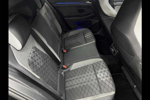Volkswagen Golf 1.5 eTSI R-Line Camera | IQ | Pano | Sfeer