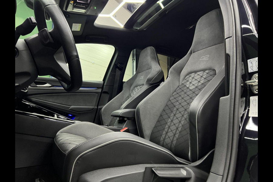 Volkswagen Golf 1.5 eTSI R-Line Camera | IQ | Pano | Sfeer