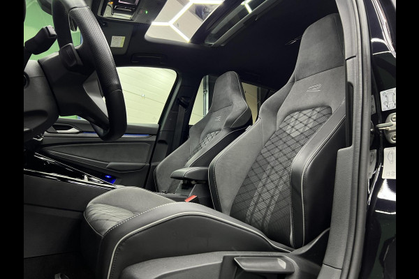 Volkswagen Golf 1.5 eTSI R-Line Camera | IQ | Pano | Sfeer