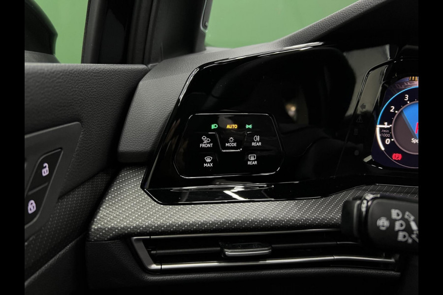 Volkswagen Golf 1.5 eTSI R-Line Camera | IQ | Pano | Sfeer