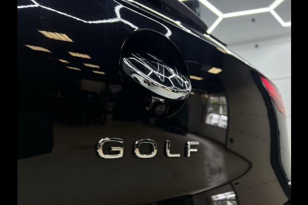 Volkswagen Golf 1.5 eTSI R-Line Camera | IQ | Pano | Sfeer