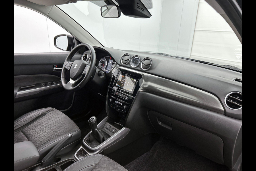 Suzuki Vitara 1.0 Boosterjet Stijl PANORAMADAK CAMERA TREKHAAK