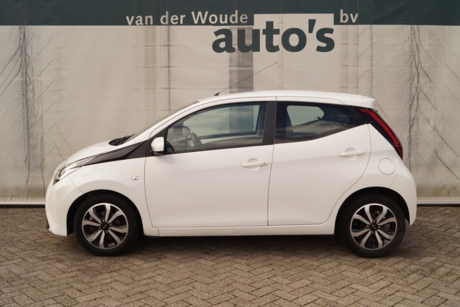Toyota Aygo 1.0 VVT-i X-Fun Club -AIRCO-CAM-LMV-LED-