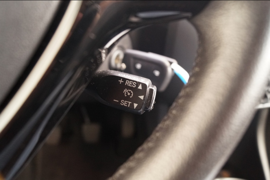 Toyota Aygo 1.0 VVT-i X-Fun Club -AIRCO-CAM-LMV-LED-