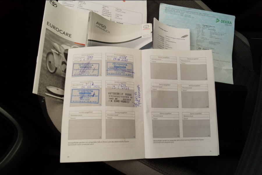 Toyota Aygo 1.0 VVT-i X-Fun Club -AIRCO-CAM-LMV-LED-