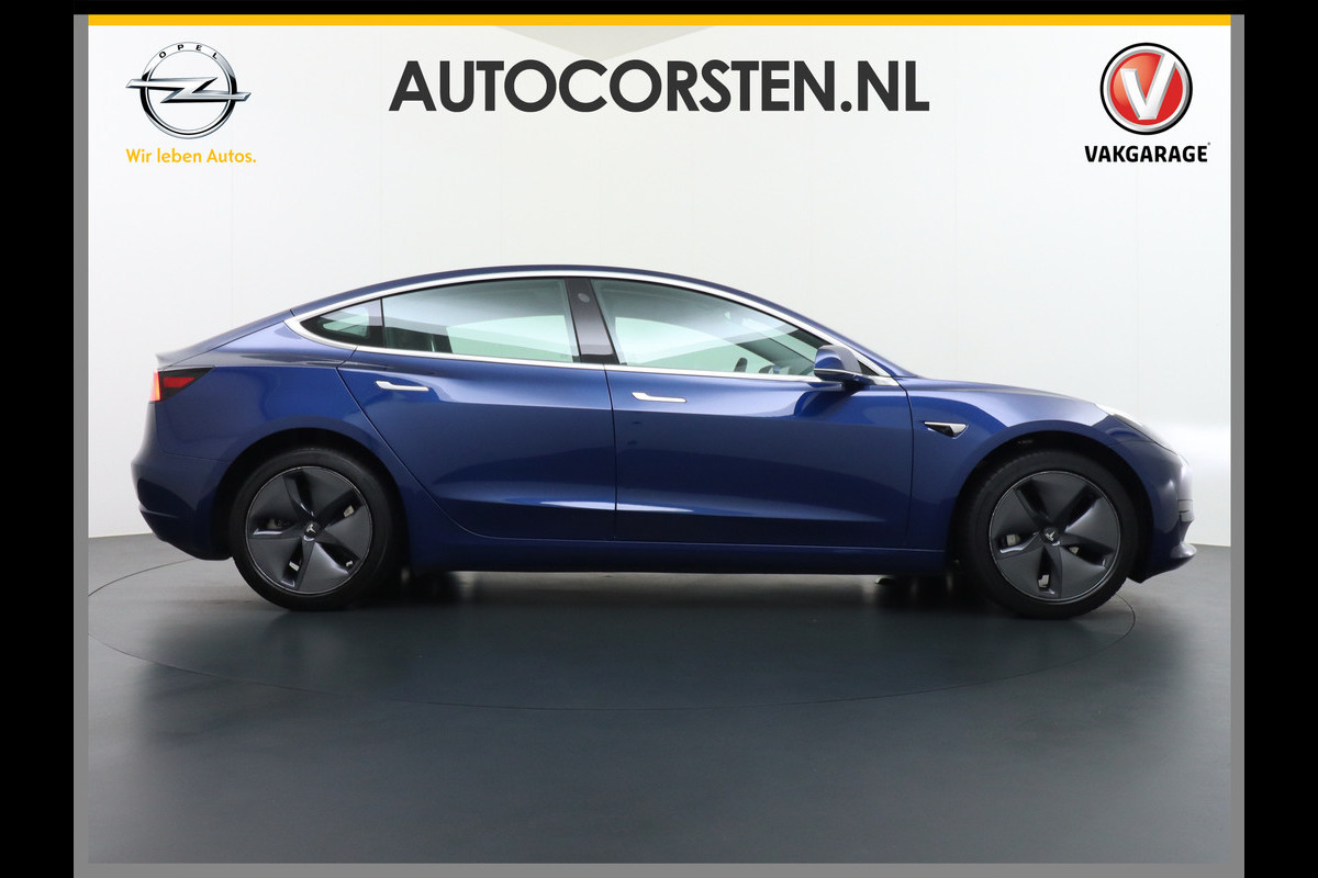 Tesla Model 3 RWD SR+ 60kWh 325PK Trekhaak FSD 3-Computer 18" AutoPilot Leder PanoDak Adaptive-Cruise Lmv Camera's Elektr.-Stuur+Stoelen+Spieg Navi LED Comfortstoelen ACC DAB Voorverwarmen interieur via App Keyless via Telefoonsleutel One-Pedal-Drive Origineel Nederlandse auto tot 11kw laden thuis! 1.584kg licht! Accu Garantie tot 16-03-2028/160.000km