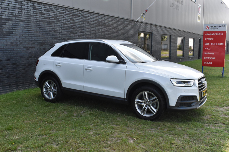 Audi Q3 1.4 TFSI CoD Sport Advance Sport Automaat elec-achterklep Stoelverwarming