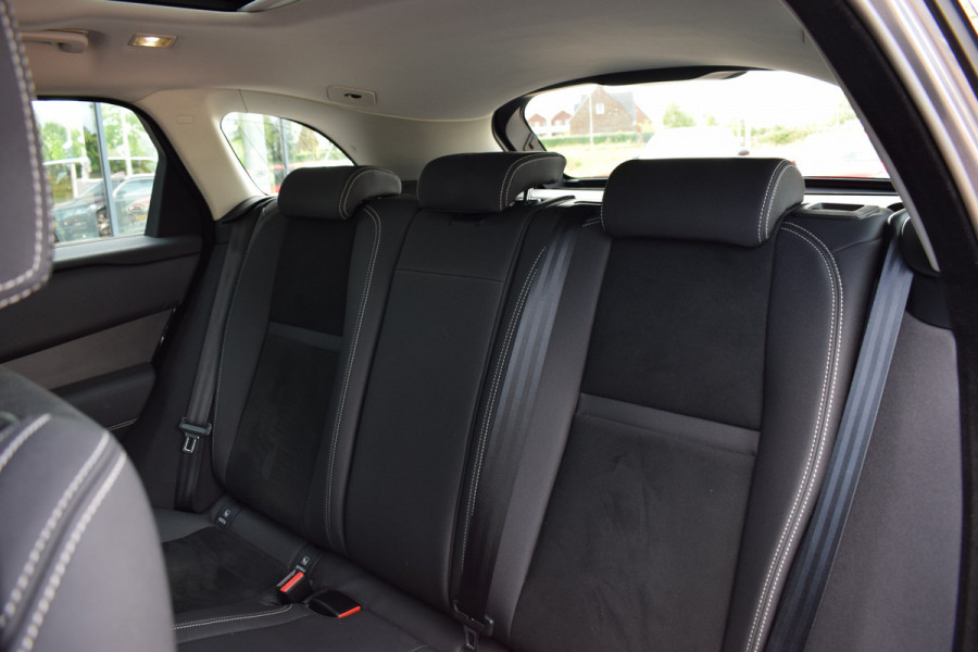 Land Rover Range Rover Velar 3.0 V6 SC AWD | Pano | Luchtvering | Half Leer | Apple CarPlay