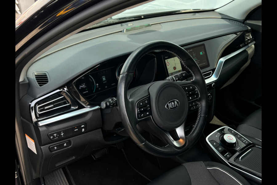 Kia e-Niro DynamicLine 64 kWh 1/2 LEDER | CAMERA | NL-AUTO